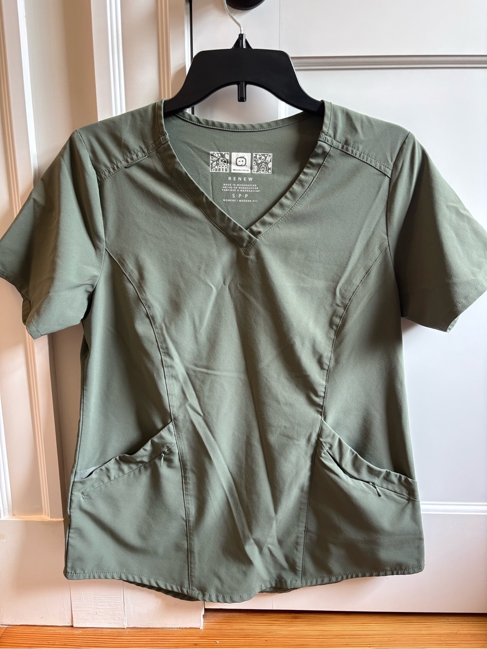 WonderWink Olive Green V-Neck Short Sleeve Scrub Top